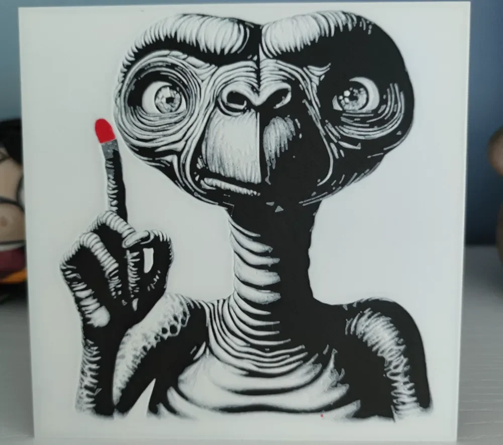Hueforge E.T., el extraterrestre by Litolunar HueForge model: Hueforge E.T., el extraterrestre by Litolunar