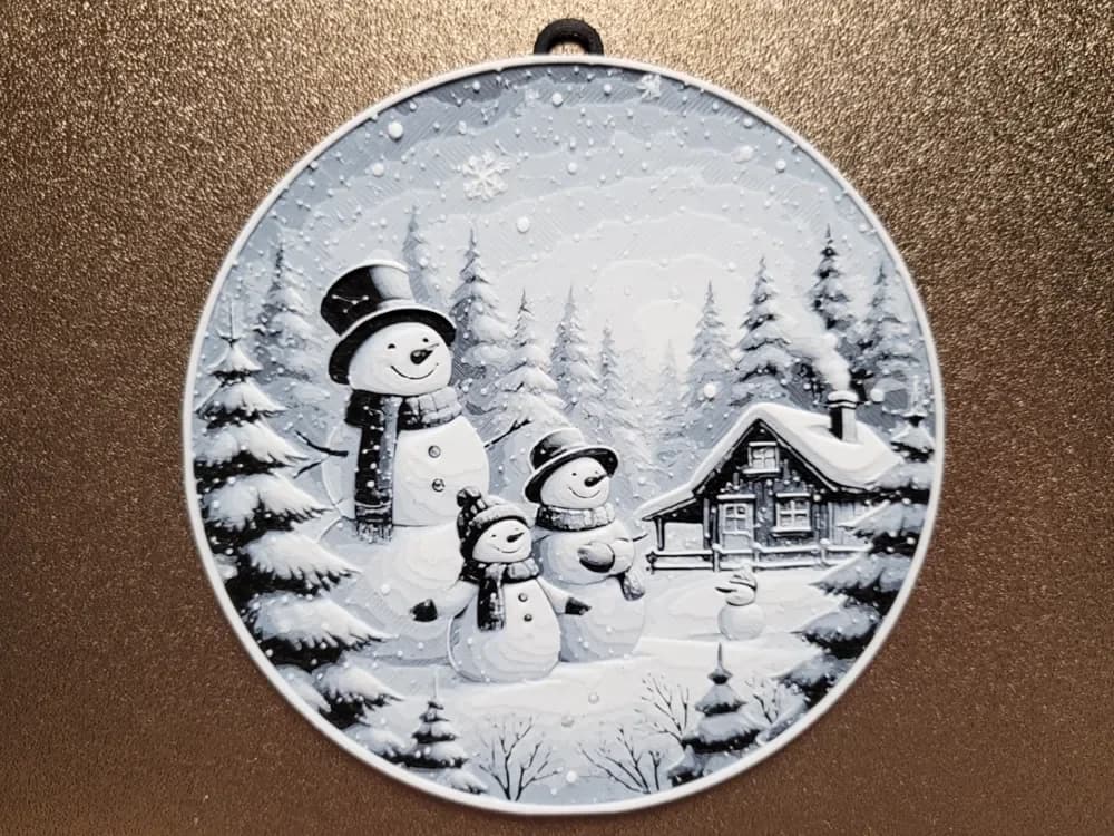 Snowman - Christmas Ball Decoration - 120x120 by Vincent111 HueForge model: Snowman - Christmas Ball Decoration - 120x120 by Vincent111