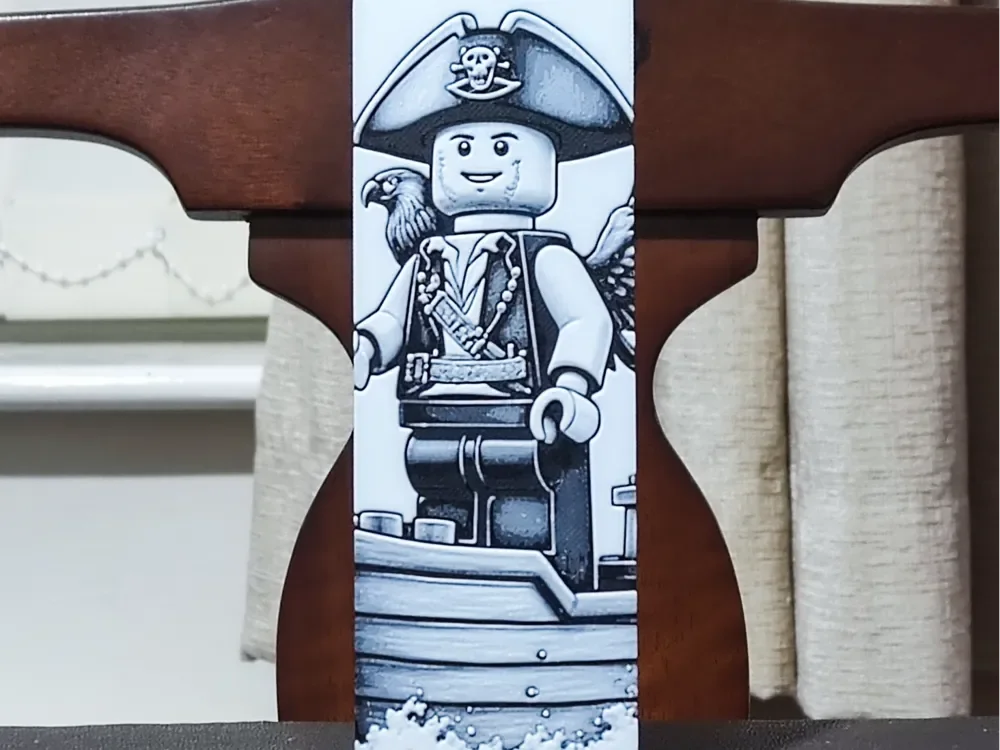 Brick Pirate Minifig Bookmark - 2 Color by BoDad HueForge model: Brick Pirate Minifig Bookmark - 2 Color by BoDad
