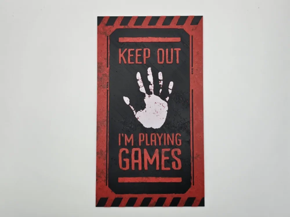 keep out i'm playing games by Kactus Fpv HueForge model: keep out i'm playing games by Kactus Fpv