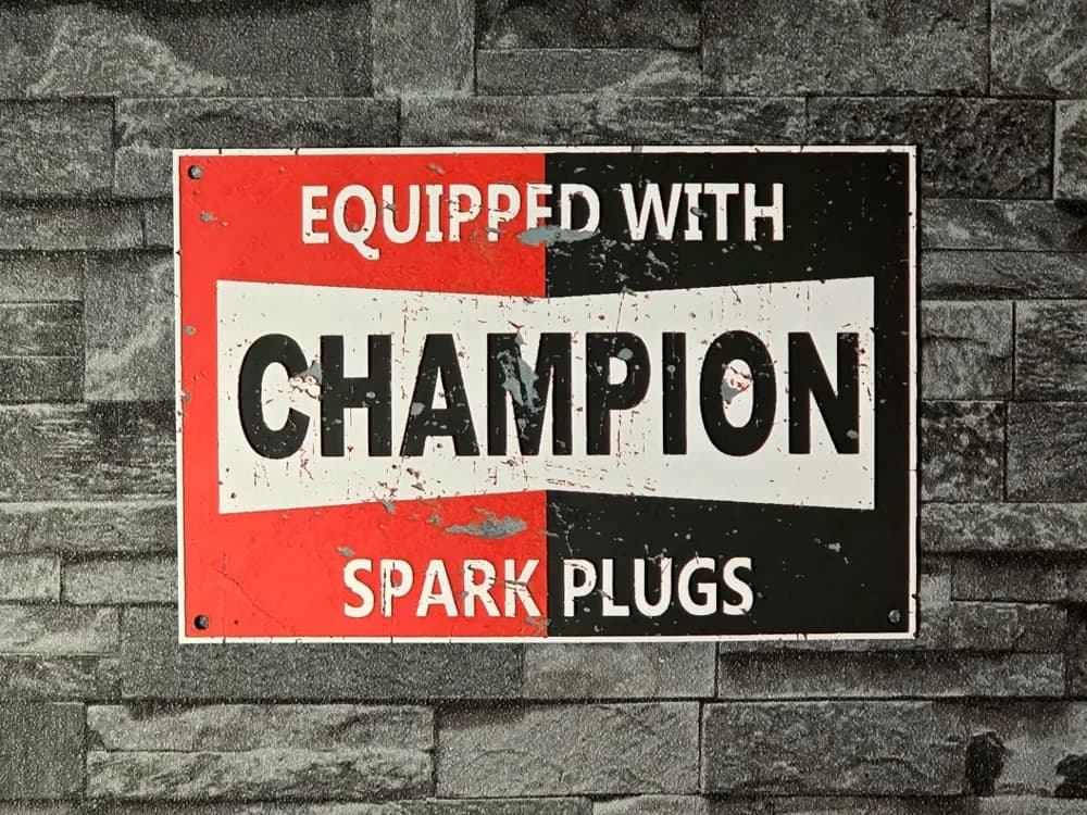 Hueforge Vintage CHAMPION Spark Plugs 4 colors by StefBull85 HueForge model: Hueforge Vintage CHAMPION Spark Plugs 4 colors by StefBull85