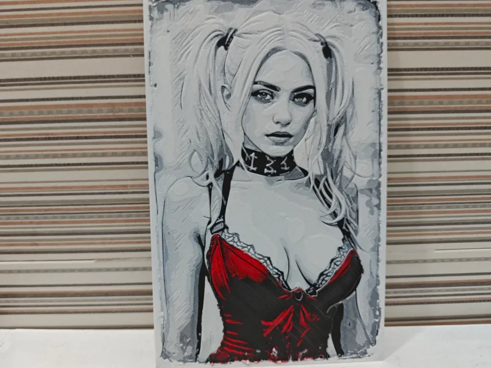Hueforge Harley Quinn Sexy Letter by Litolunar HueForge model: Hueforge Harley Quinn Sexy Letter by Litolunar