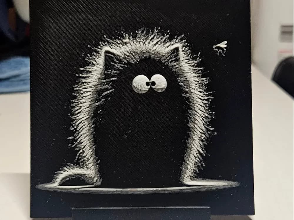 Fluffy Cat with fly II by Mano's 3d_Art HueForge model: Fluffy Cat with fly II by Mano's 3d_Art