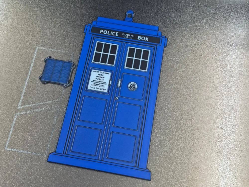 TARDIS Bookmark - WHO Hueforge by Glitch Kitten HueForge model: TARDIS Bookmark - WHO Hueforge by Glitch Kitten