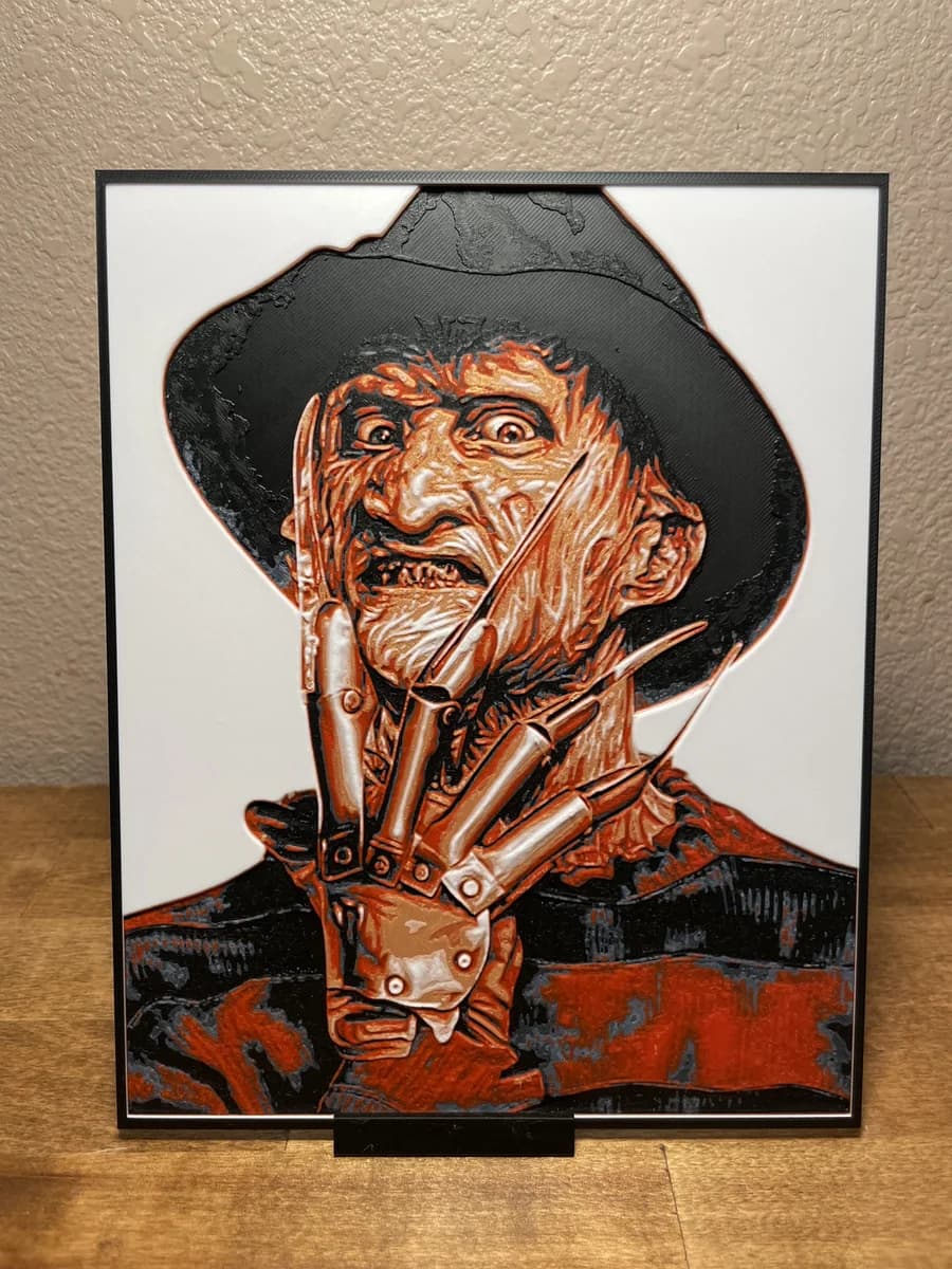 Freddy Krueger by Cloudy Nostalgia HueForge model: Freddy Krueger by Cloudy Nostalgia