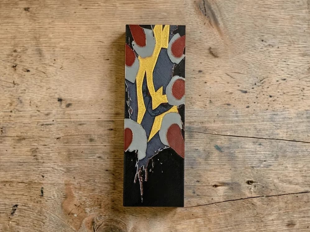 Giratina Distortion World Bookmark by The SkyLab 3D HueForge model: Giratina Distortion World Bookmark by The SkyLab 3D