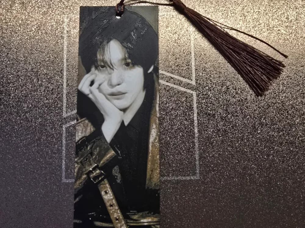 Ateez Bookmark - Yunho by 3D-Mentiel HueForge model: Ateez Bookmark - Yunho by 3D-Mentiel