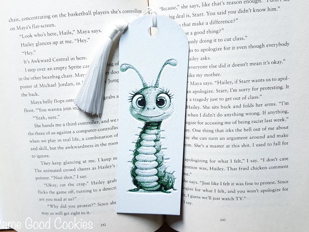 Bookmark, Caterpillar by Dame Jo HueForge model: Bookmark, Caterpillar by Dame Jo