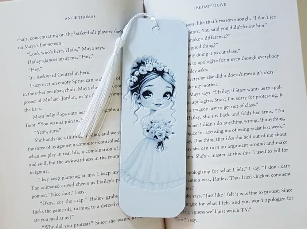 Flower Girl / Bride Bookmark Hueforge by Dame Jo HueForge model: Flower Girl / Bride Bookmark Hueforge by Dame Jo