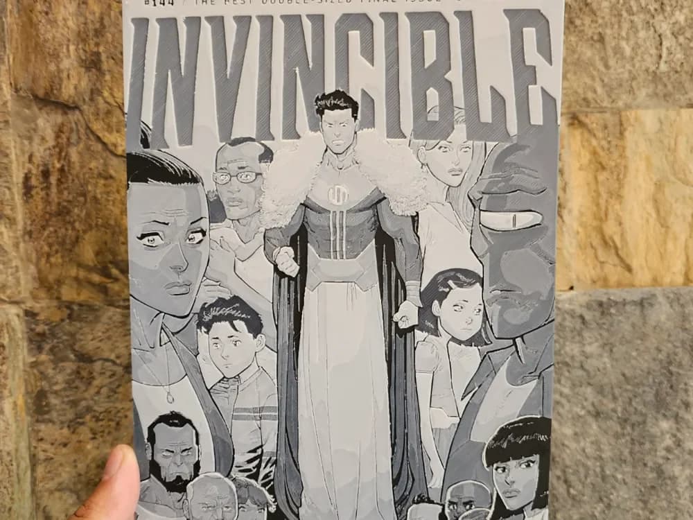 Invincible #144 Comic Cover BlackandWhite Hueforge by Loki HueForge model: Invincible #144 Comic Cover BlackandWhite Hueforge by Loki