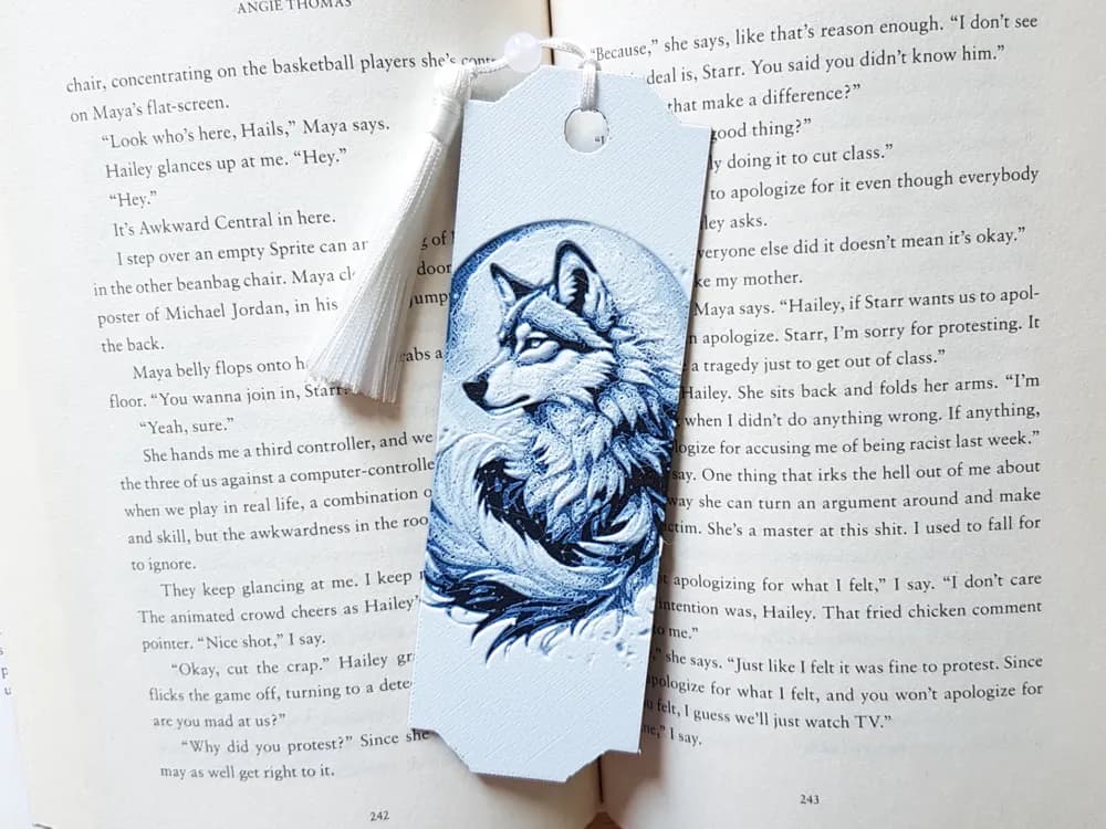 Bookmark, Wolf by Dame Jo HueForge model: Bookmark, Wolf by Dame Jo