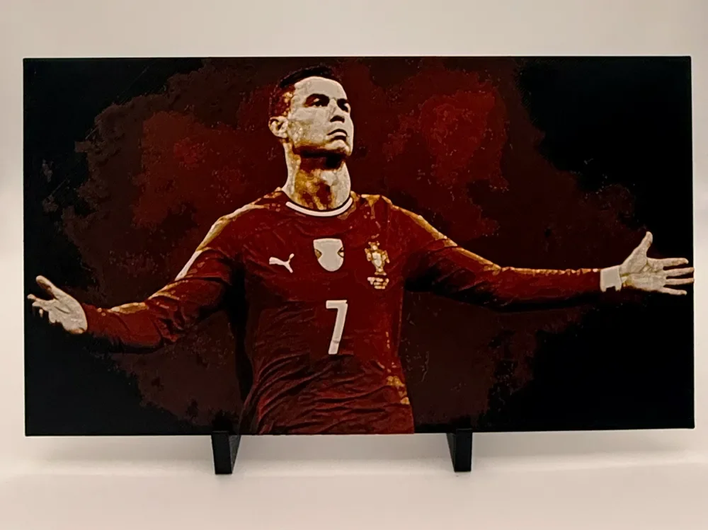 Ronaldo World Cup 2026 HueForge Print by Thadius HueForge model: Ronaldo World Cup 2026 HueForge Print by Thadius