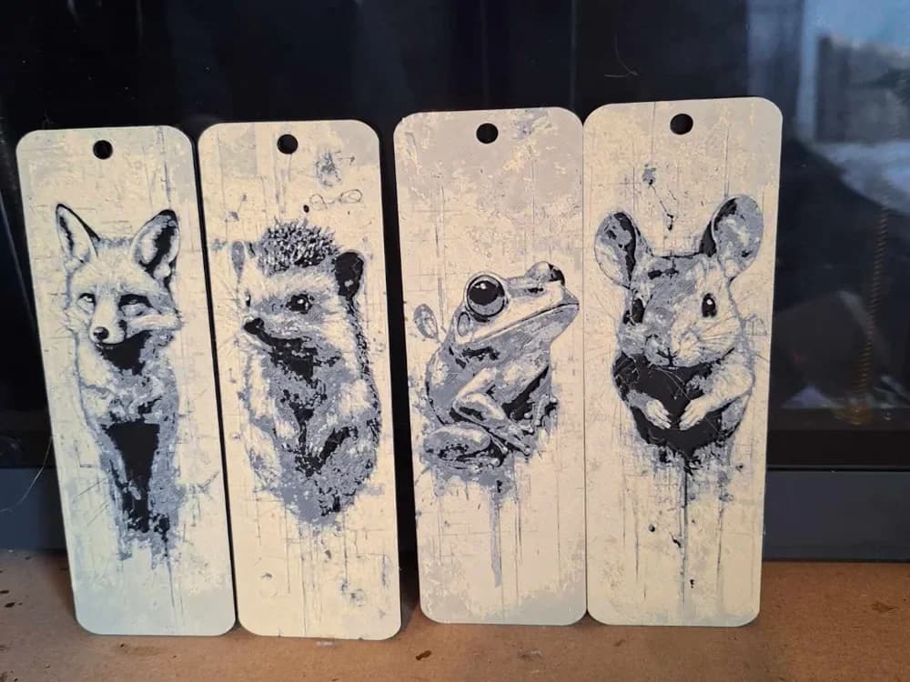 set 2 - Set of 4 rustic woodland animal bookmark by 3dGlow HueForge model: set 2 - Set of 4 rustic woodland animal bookmark by 3dGlow