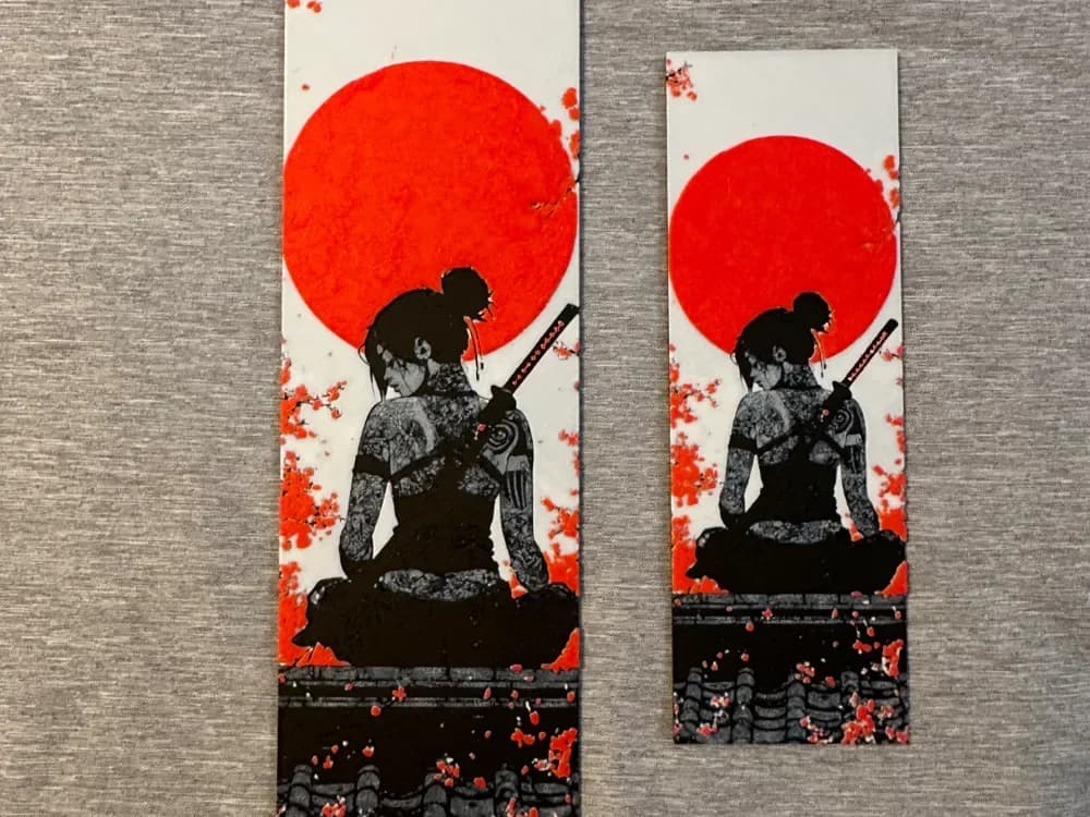 HueForge model: Girl with Red Moon Bookmarks - 2 sizes by Hey Ben