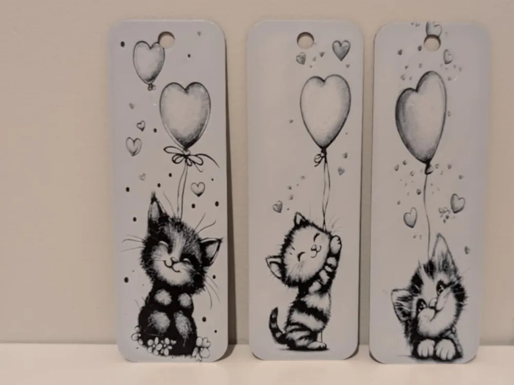 Cats balloon heart bookmarks set of 3 by 3dGlow HueForge model: Cats balloon heart bookmarks set of 3 by 3dGlow
