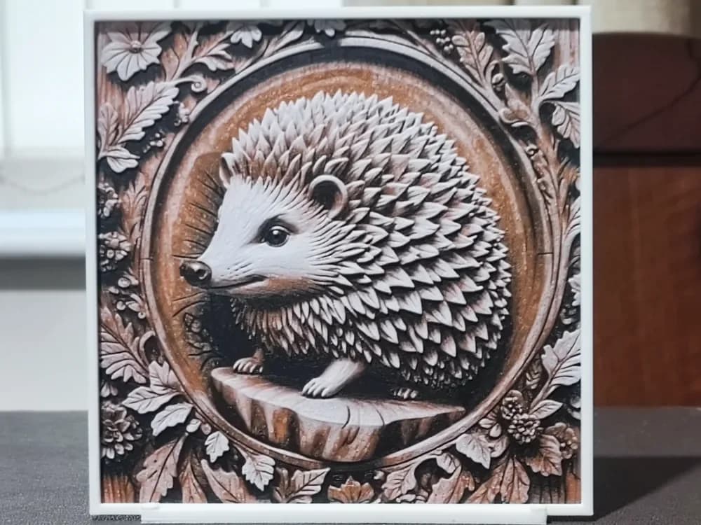 Wood Carving Hedgehog - HueForge 3 Color by BoDad HueForge model: Wood Carving Hedgehog - HueForge 3 Color by BoDad