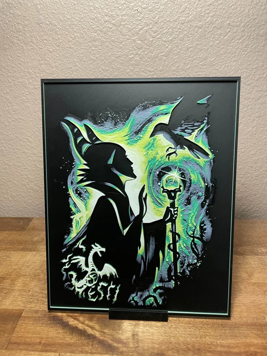 Maleficent Green by Cloudy Nostalgia HueForge model: Maleficent Green by Cloudy Nostalgia