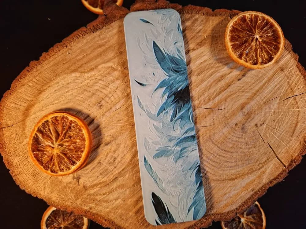 Blue feathers bookmark by EternalDesigns3D HueForge model: Blue feathers bookmark by EternalDesigns3D