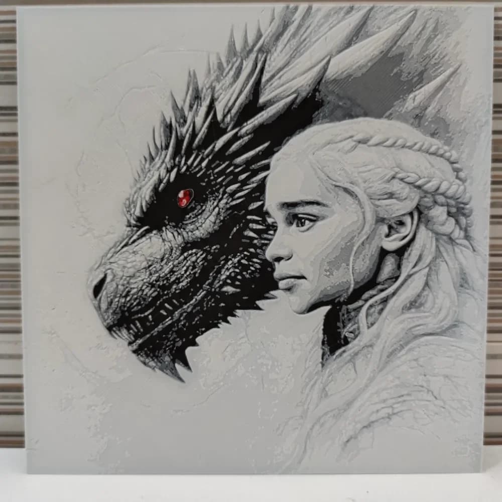 Hueforge Daenerys Targaryen by Litolunar HueForge model: Hueforge Daenerys Targaryen by Litolunar