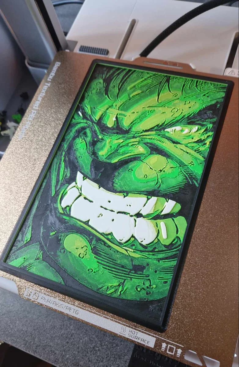 Face Hulk Hueforge by Dakiren HueForge model: Face Hulk Hueforge by Dakiren