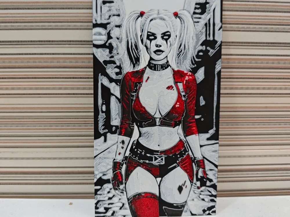 Hueforge Harley Quinn by Litolunar HueForge model: Hueforge Harley Quinn by Litolunar