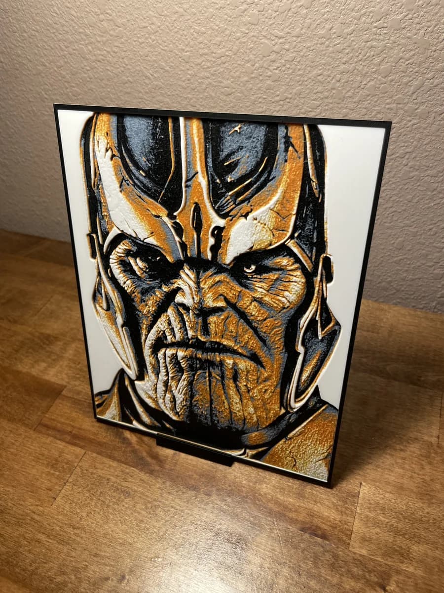 Thanos by Cloudy Nostalgia HueForge model: Thanos by Cloudy Nostalgia