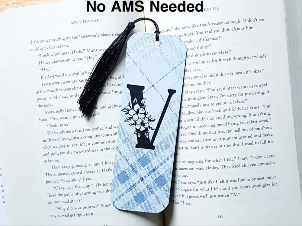 Monogram V Bookmark, Hueforge. by Dame Jo HueForge model: Monogram V Bookmark, Hueforge. by Dame Jo