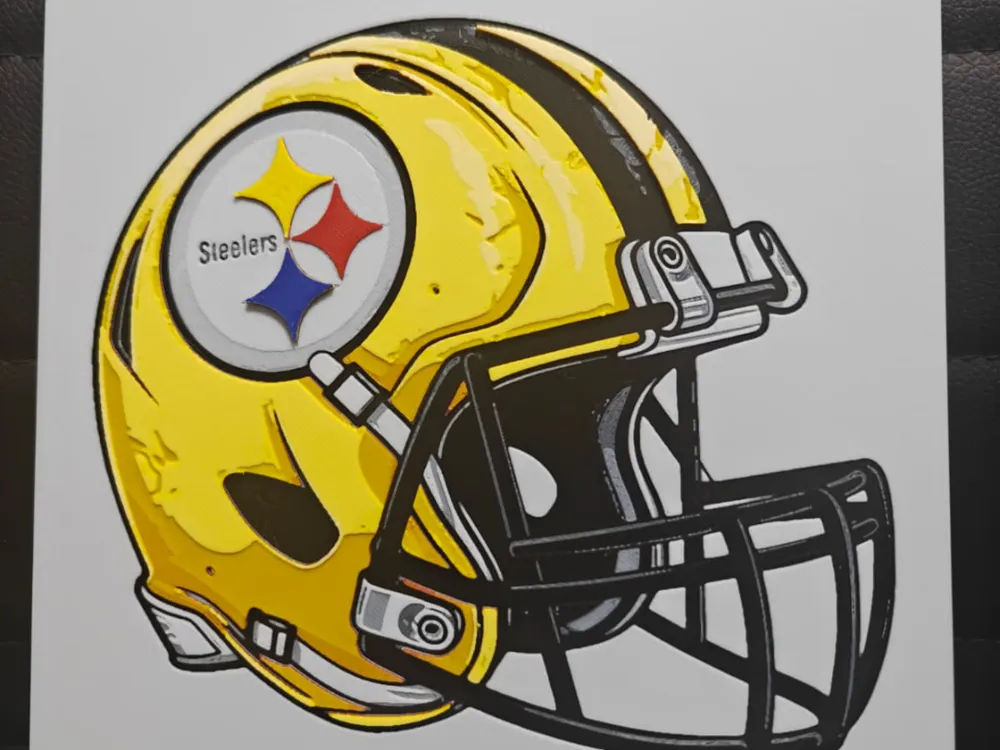 HueForge model: Pittsburgh Steelers Helmet Logo by TheHueforgeLady