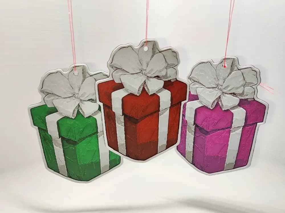 HueForge model: Christmas Tree Ornament - Christmas Present by BeaN