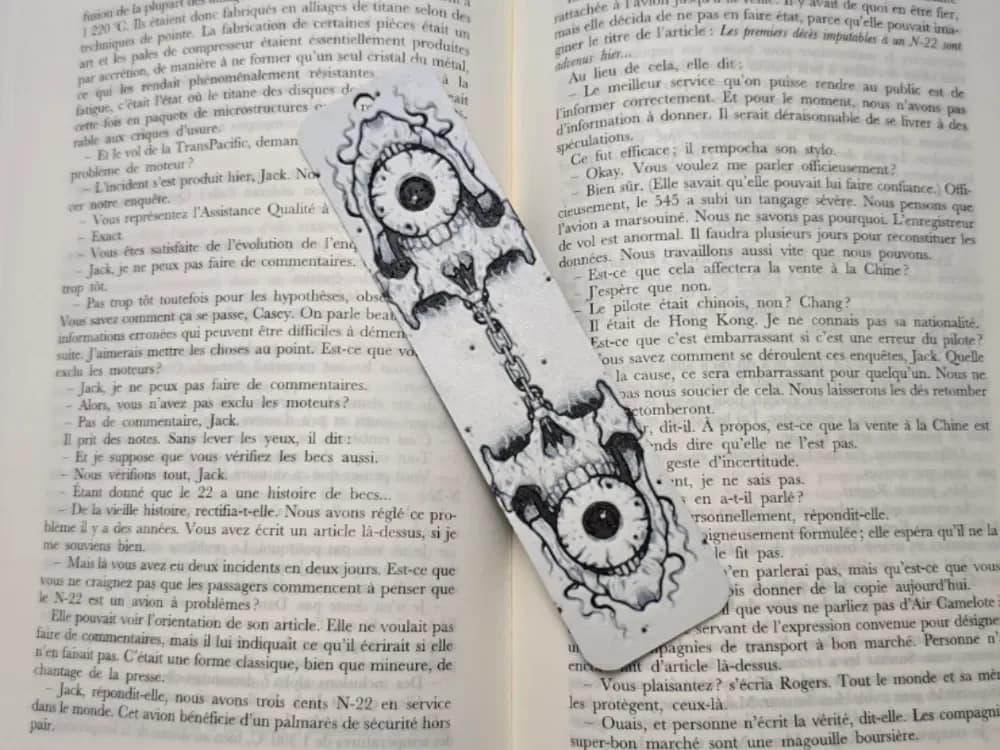Bookmark Skull Eyes Only Black & White by Kactus Fpv HueForge model: Bookmark Skull Eyes Only Black & White by Kactus Fpv