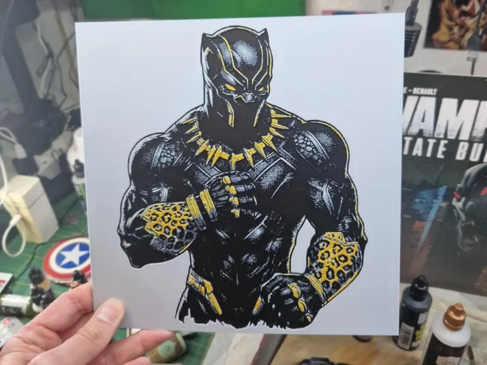 Black Panther Hueforge by Dakiren HueForge model: Black Panther Hueforge by Dakiren