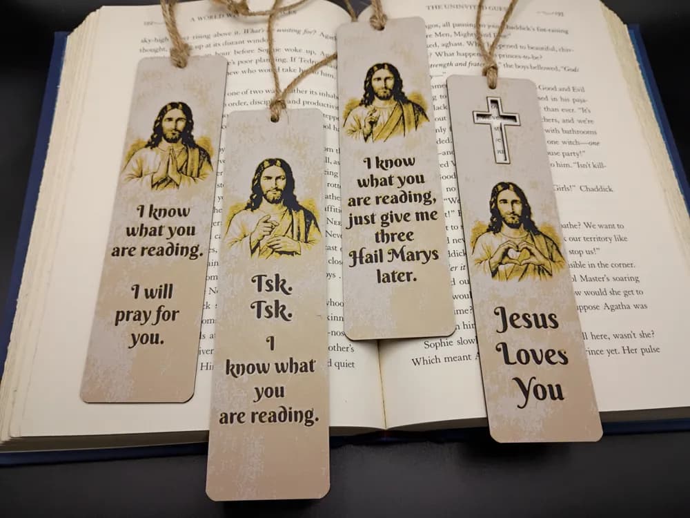 Jesus, "I Know What You Are Reading." Bookmark Set by 3djd HueForge model: Jesus, "I Know What You Are Reading." Bookmark Set by 3djd