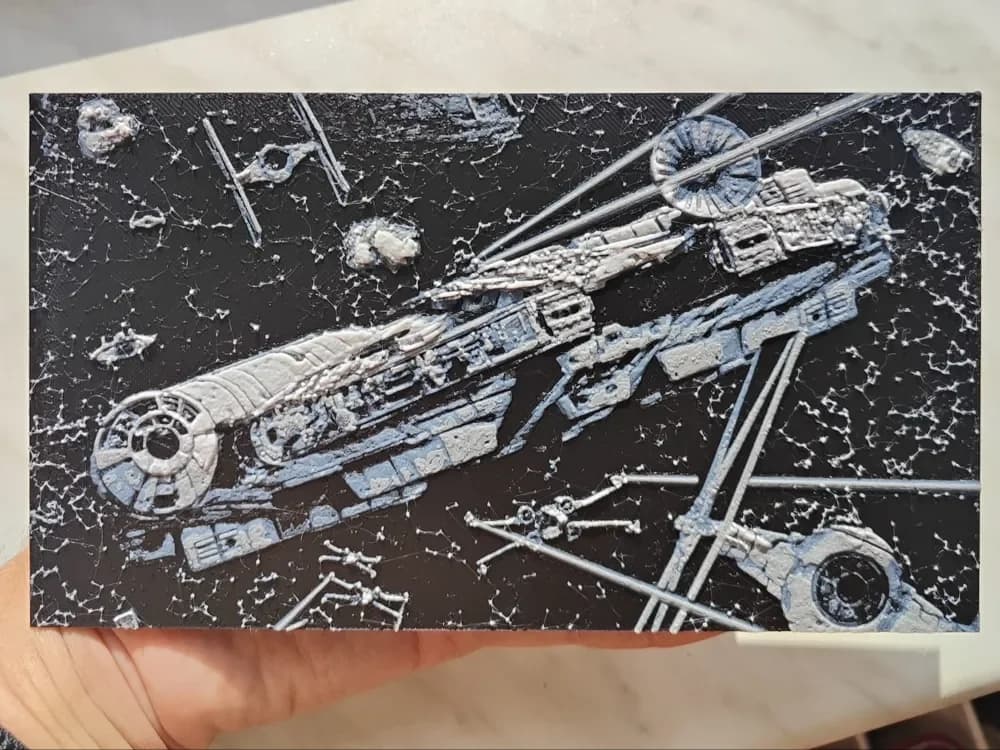 Millennium Falcon in battle - Hueforge by BeaN HueForge model: Millennium Falcon in battle - Hueforge by BeaN