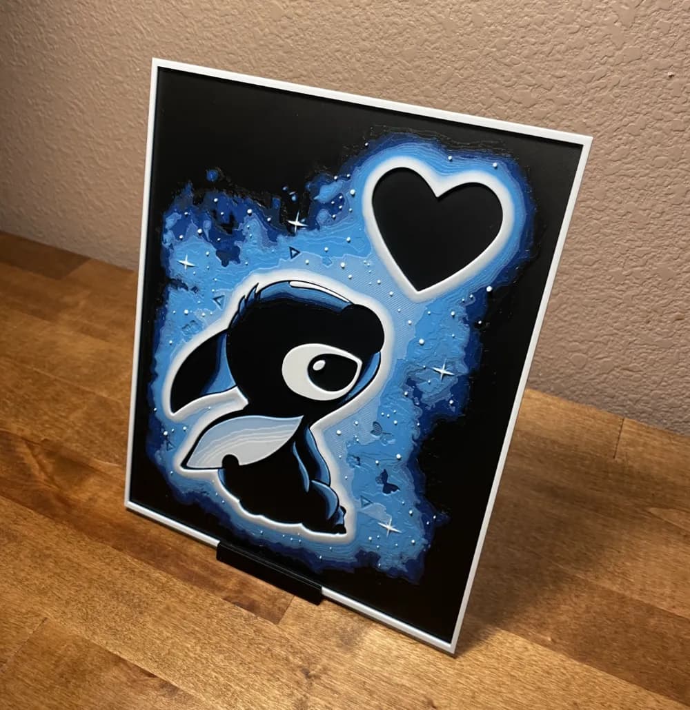 HueForge model: Disney - Stitch - Heart (better detail) by Cloudy Nostalgia