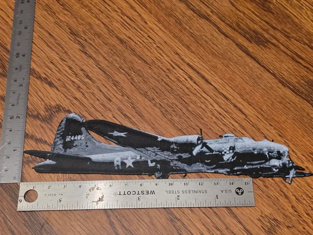 B-17 Hueforge Bookmark 2 color Black/White NOAMS by AirMechDesigns HueForge model: B-17 Hueforge Bookmark 2 color Black/White NOAMS by AirMechDesigns