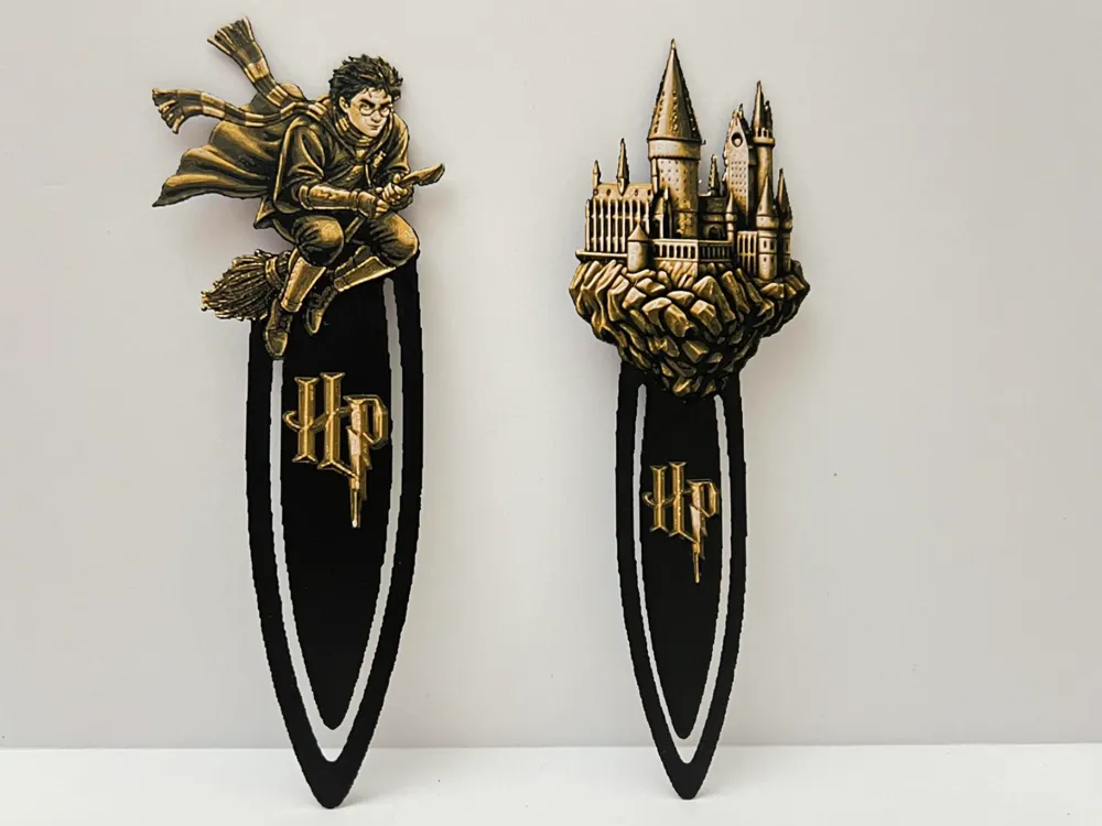 Harry Potter / Hogwarts Castle - Bookmark Clips by 3djd HueForge model: Harry Potter / Hogwarts Castle - Bookmark Clips by 3djd