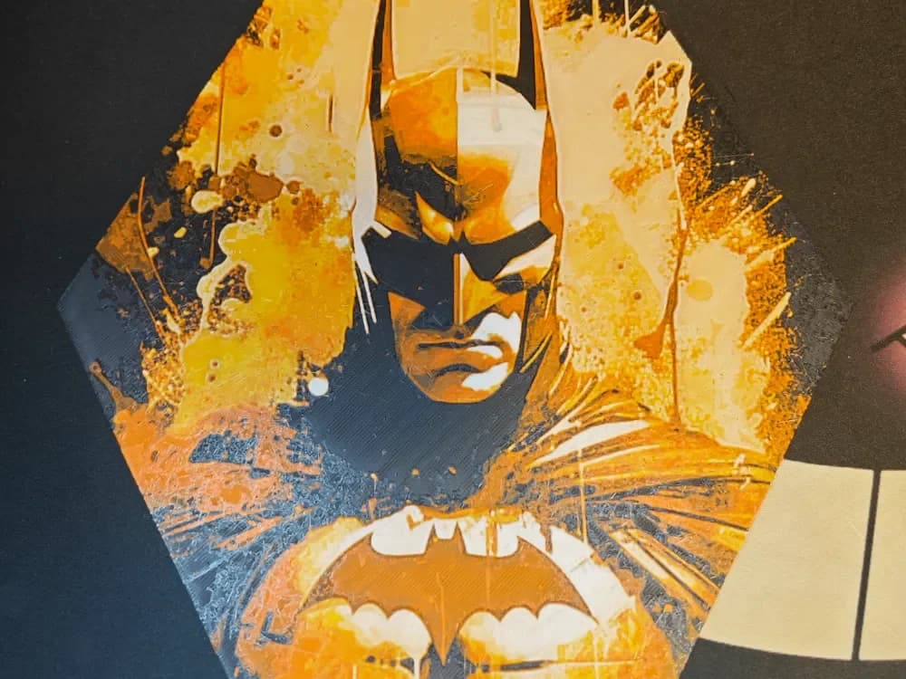 Hueforge Batman honeycomb mode by JGz3DMaker HueForge model: Hueforge Batman honeycomb mode by JGz3DMaker
