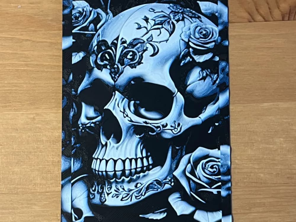skull and roses hueforge by Morganja HueForge model: skull and roses hueforge by Morganja