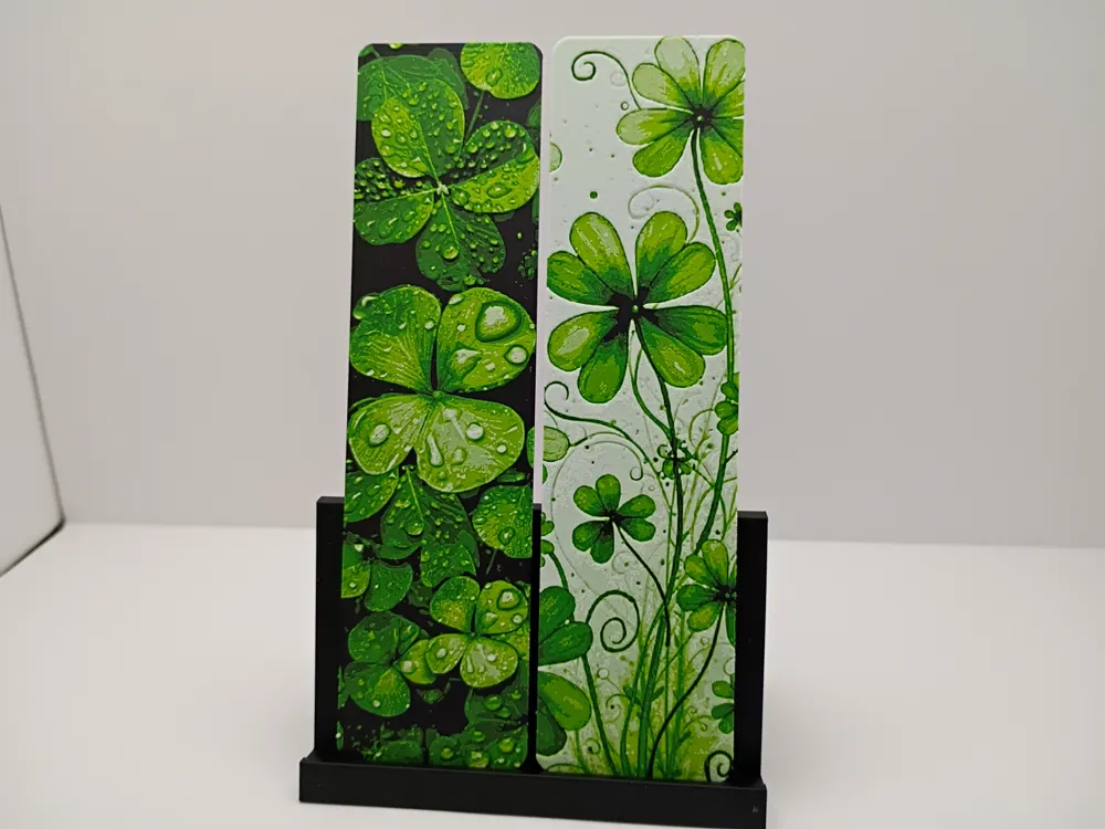 Lucky Clovers Bookmark Set by 3djd HueForge model: Lucky Clovers Bookmark Set by 3djd