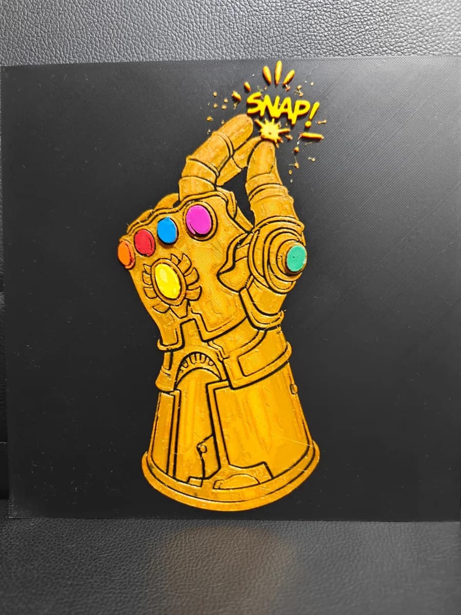 HueForge model: Infinity Gauntlet by TheHueforgeLady