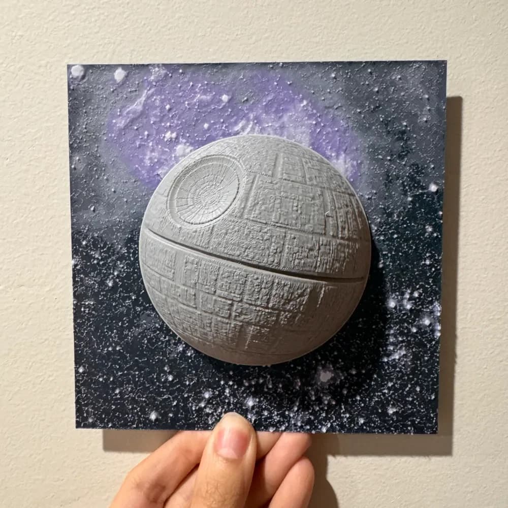 HueForge model: That's No Moon - Hueforge Hybrid Print by cyanidesugar