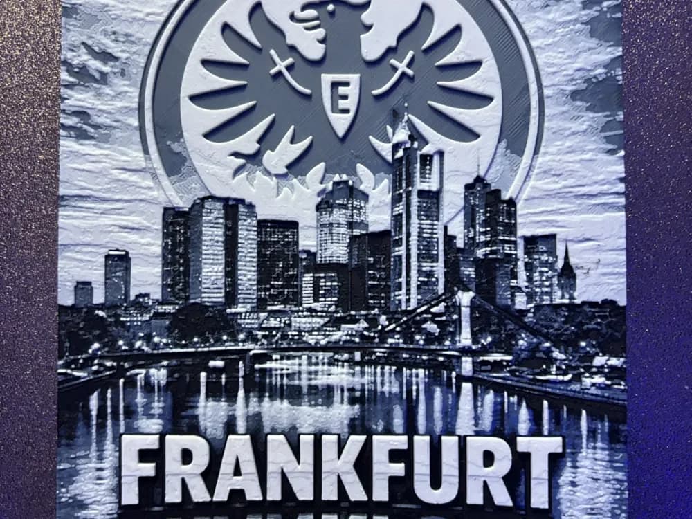 Eintracht Frankfurt Skyline Hueforge by Reeftank&more HueForge model: Eintracht Frankfurt Skyline Hueforge by Reeftank&more