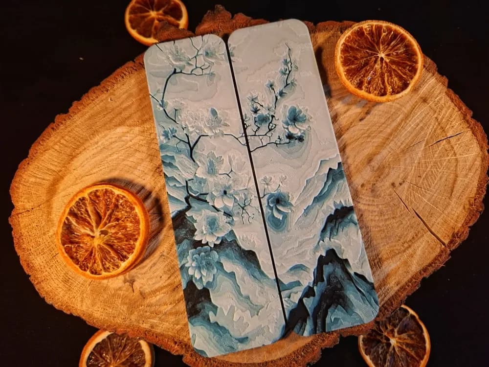 Mountain flowers matching bookmarks by EternalDesigns3D HueForge model: Mountain flowers matching bookmarks by EternalDesigns3D