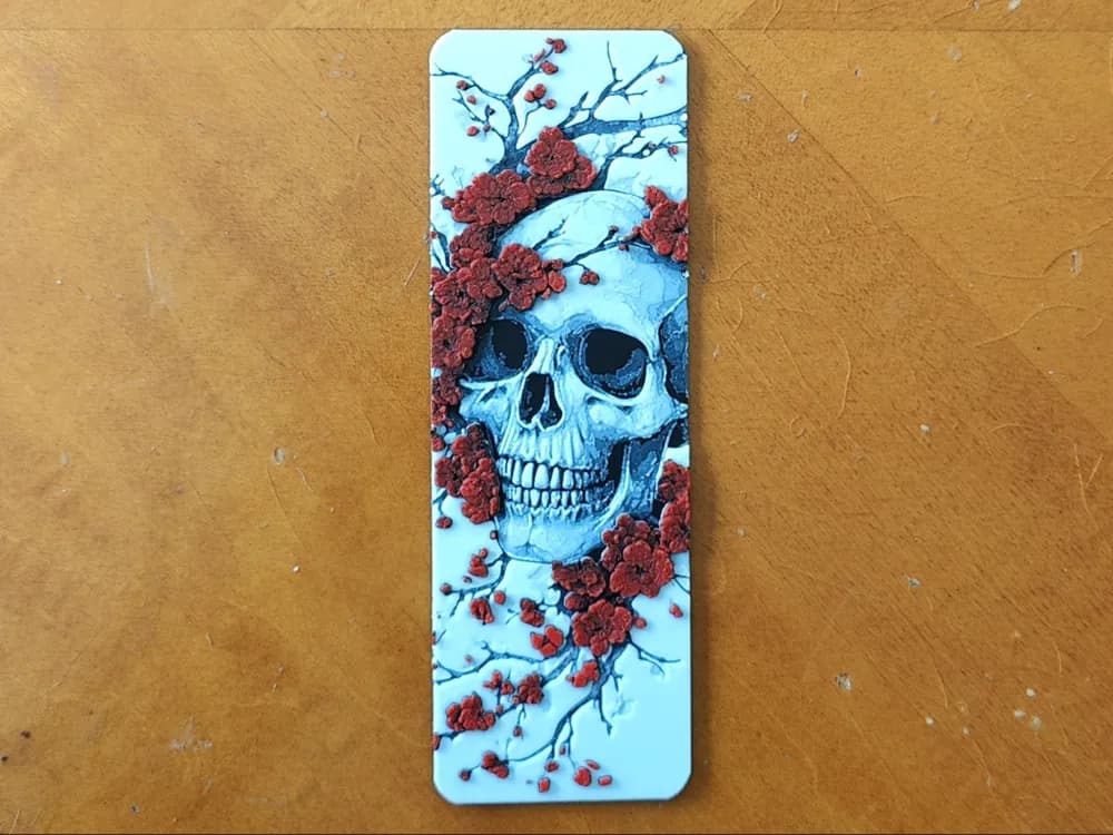Skull and Cherry Blossom Flower Bookmark by Sarge HueForge model: Skull and Cherry Blossom Flower Bookmark by Sarge