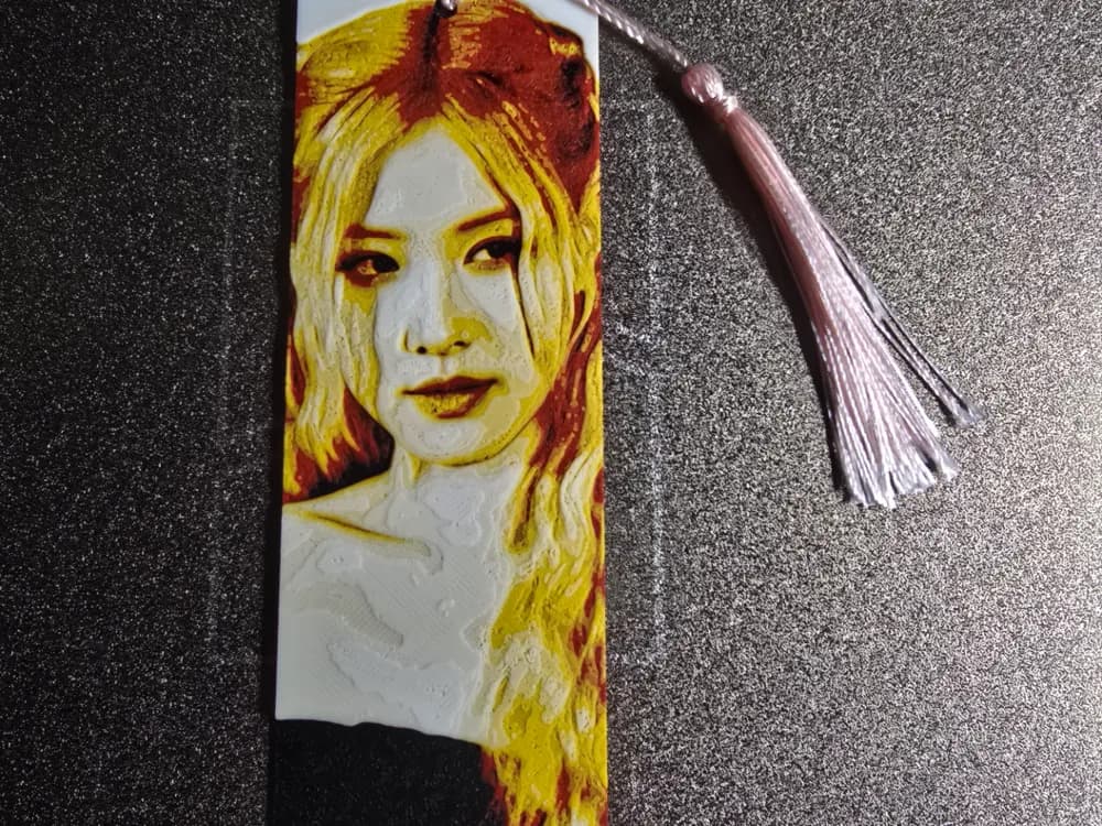 Black Pink Bookmark - Rosé by 3D-Mentiel HueForge model: Black Pink Bookmark - Rosé by 3D-Mentiel