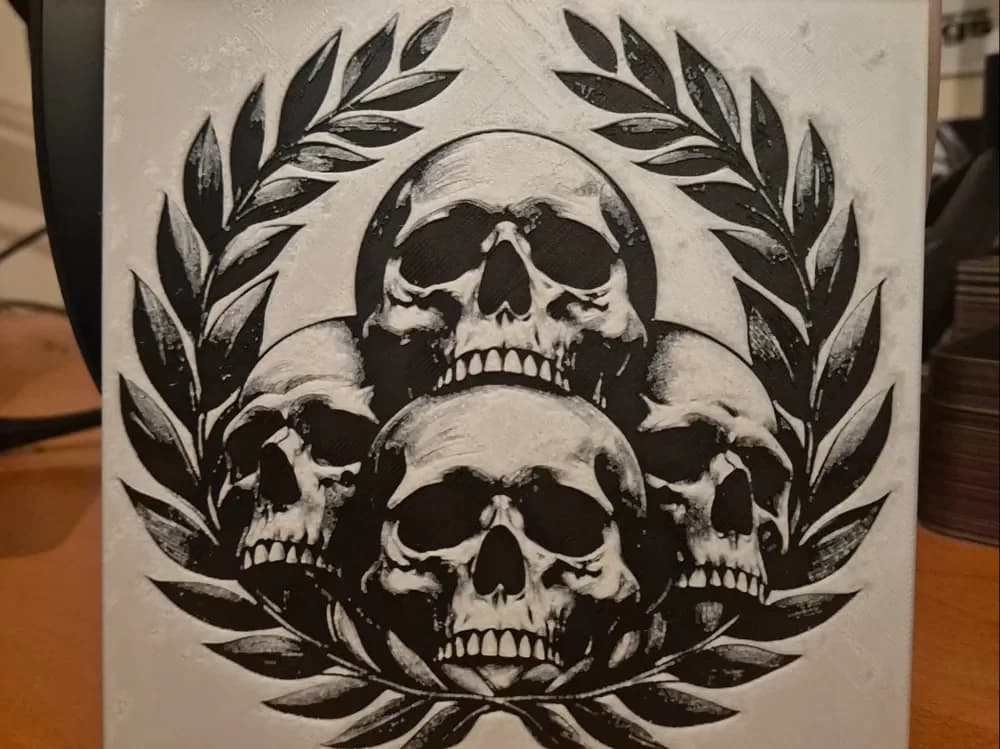 Skull Wreath hueforge by Buntsta HueForge model: Skull Wreath hueforge by Buntsta