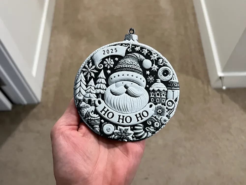 NO AMS NEEDED 2025 Christmas Ornament Decoration by RP47 Designs HueForge model: NO AMS NEEDED 2025 Christmas Ornament Decoration by RP47 Designs