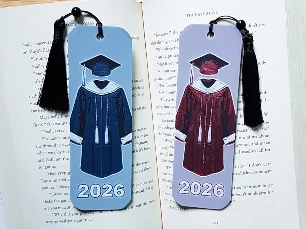 Bookmark, Graduation Cap and Gown, Grad 2026 by Dame Jo HueForge model: Bookmark, Graduation Cap and Gown, Grad 2026 by Dame Jo