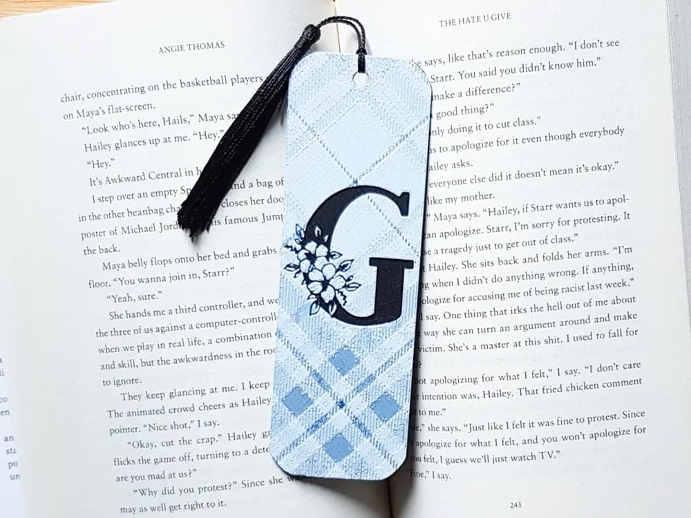 Monogram G Bookmark. Hueforge by Dame Jo HueForge model: Monogram G Bookmark. Hueforge by Dame Jo