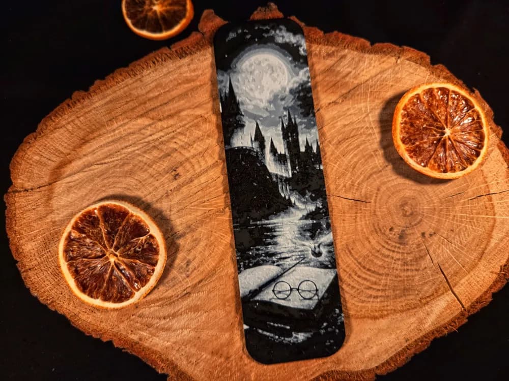 Keeper of Secrets bookmark- Harry Potter inspired by EternalDesigns3D HueForge model: Keeper of Secrets bookmark- Harry Potter inspired by EternalDesigns3D